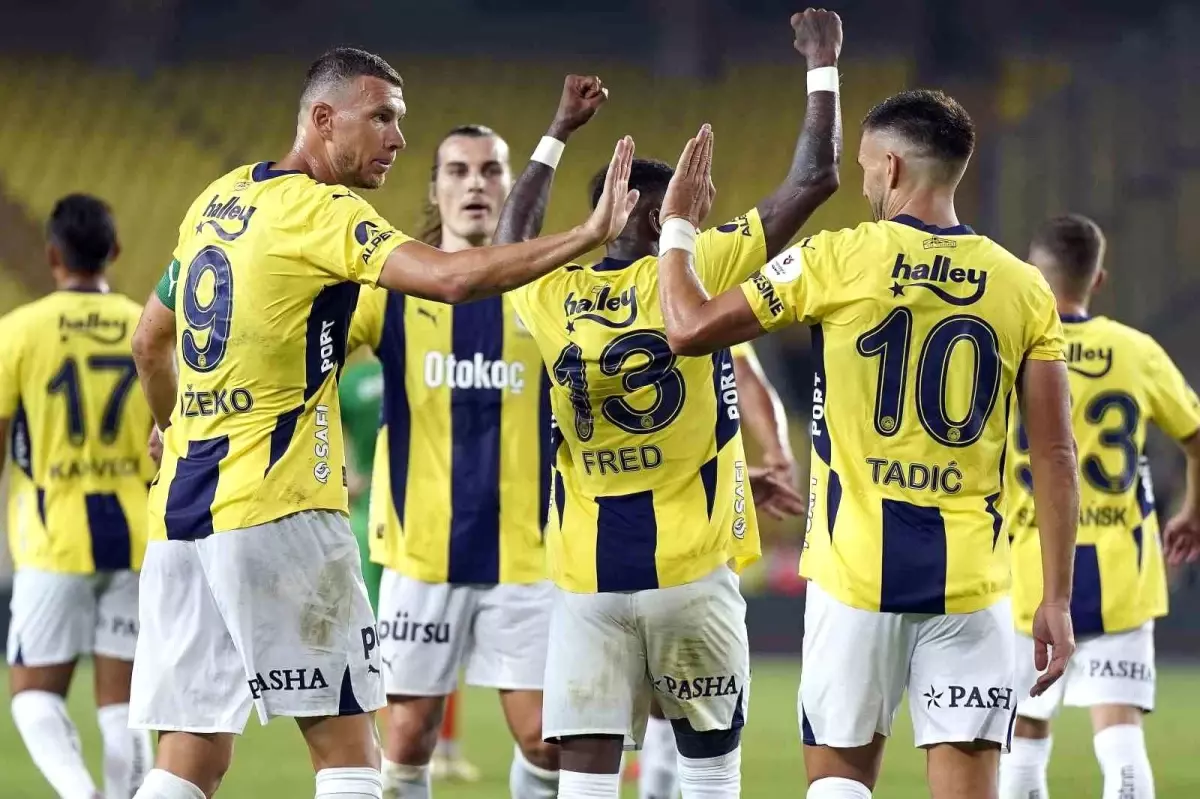 Fenerbahçe, Alanyaspor’u 3-0 Mağlup Etti