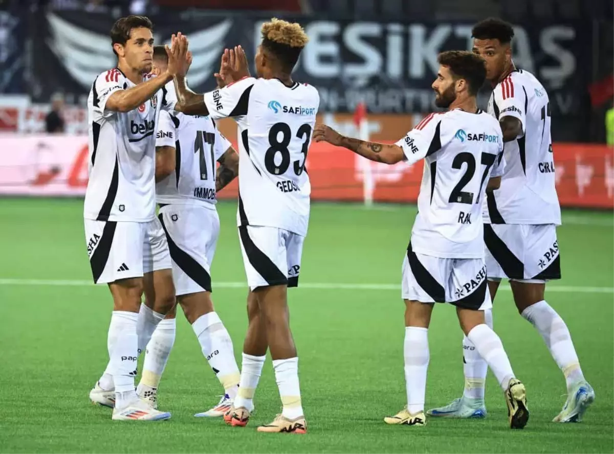 Giovanni van Bronckhorst’tan orta saha değişikliği bekleniyor