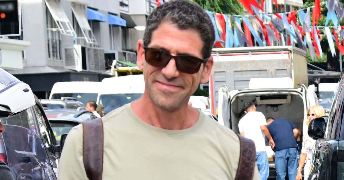 Cemal Hünal: Hava sıcak olduğu için şalvar giydim