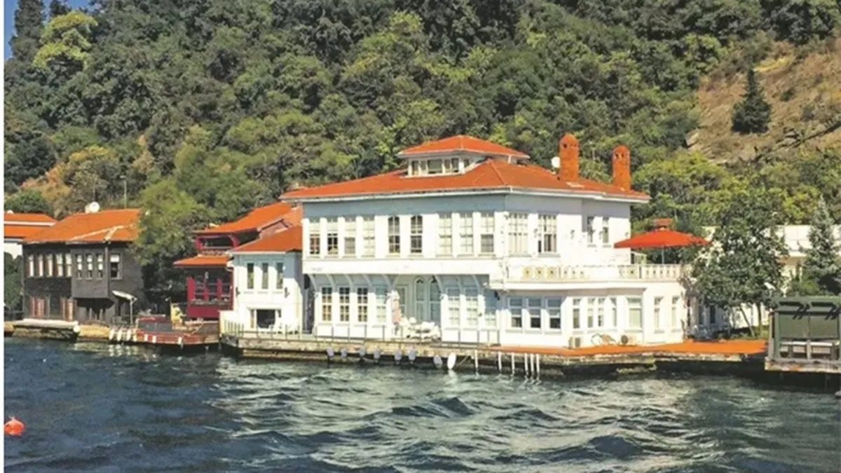 Sosyete ‘Uğursuz Yalı’yı konuşuyor! Alanın başı dertten kurtulmuyor!