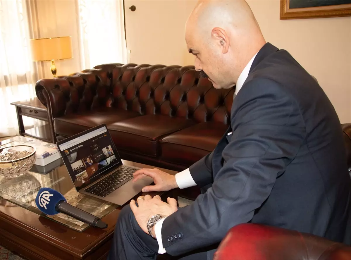 Büyükelçi Öskiper ‘Yılın Kareleri’ Oylamasına Katıldı