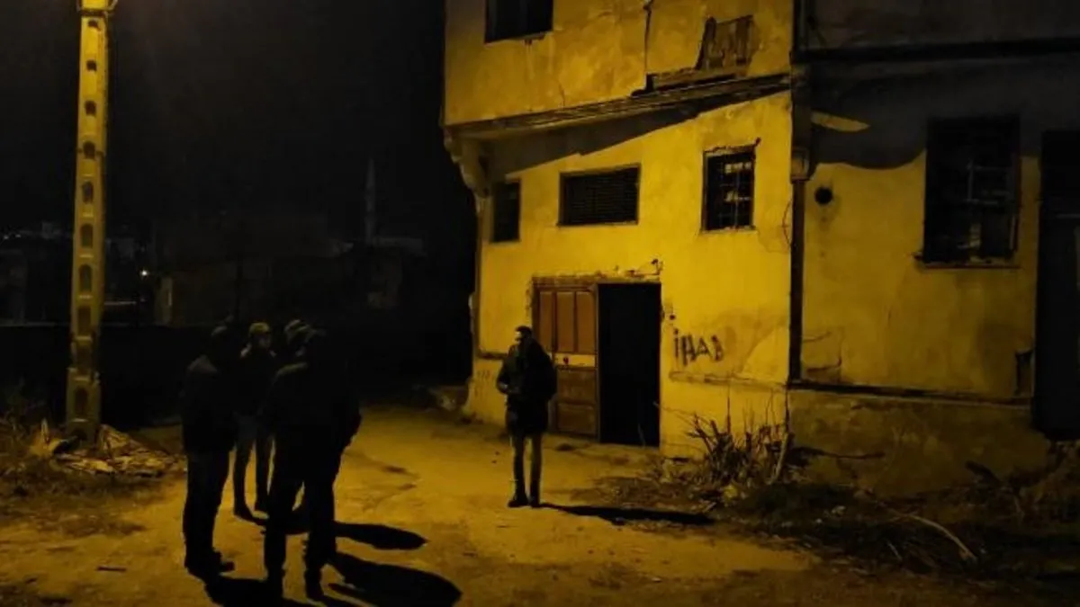 Cinayet mi intihar mı? Metruk evde erkek cesedi bulundu!