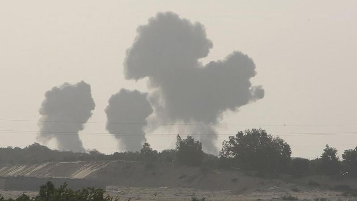 İsrail’den Suriye’ye peş peşe hava saldırıları